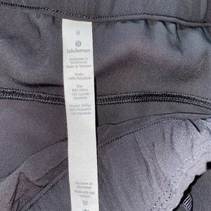 LuLuLemon - On The Fly Jogger Woven